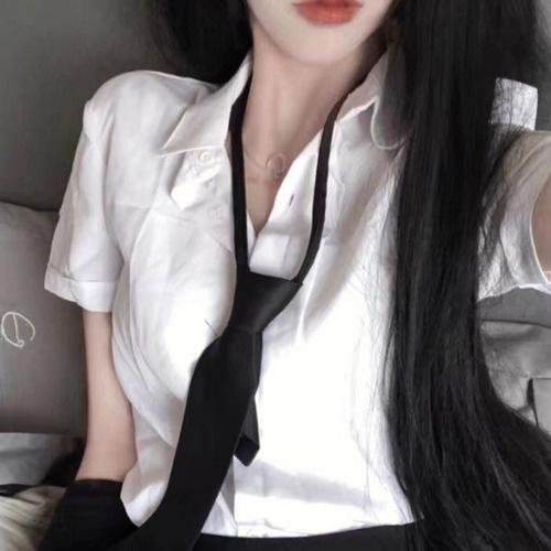 女鲁滨孙漂流记
